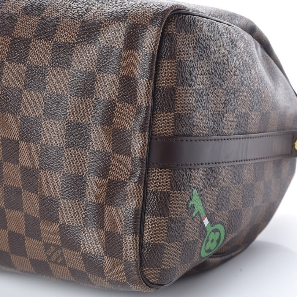 Louis Vuitton comes with strap,lock & keys - Picture 3 of 7